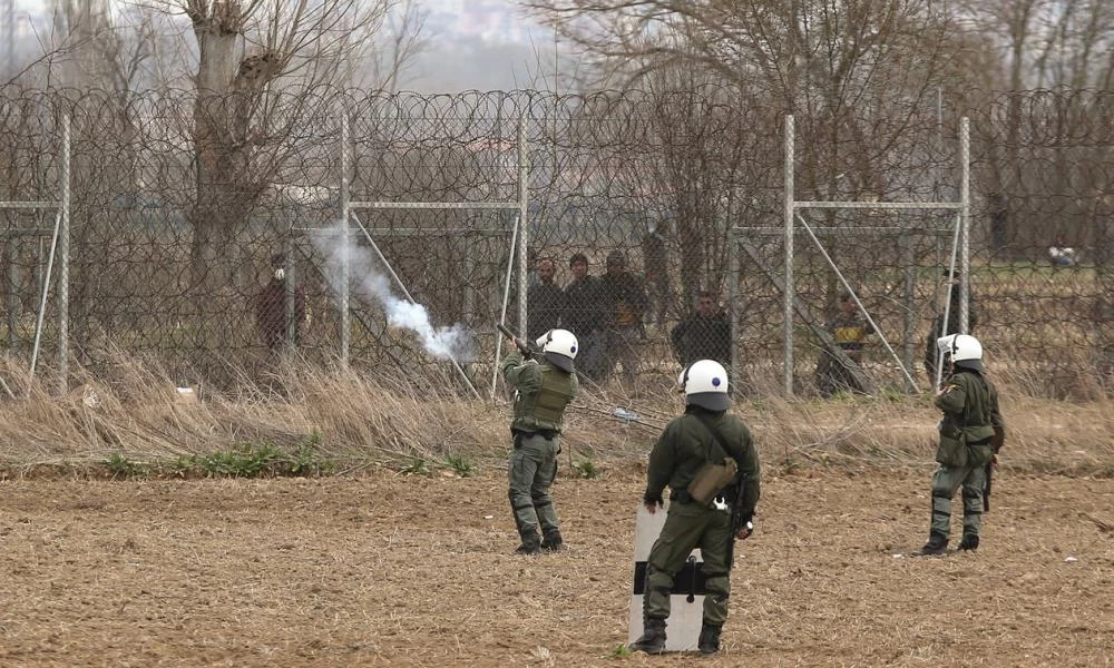 Η ΕΛ.ΑΣ. διερευνά περιστατικό με πυροβολισμό αστυνομικού από εθνοφύλακες;